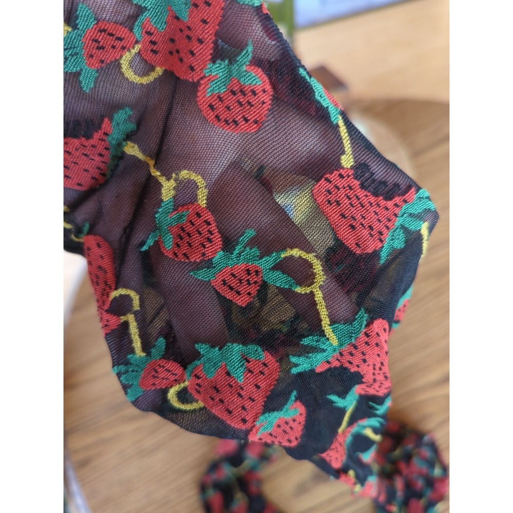 Authentic GUCCI Black Strawberry HORSEBIT FRAISE Tights Stockings S Please Read! - Picture 14 of 16